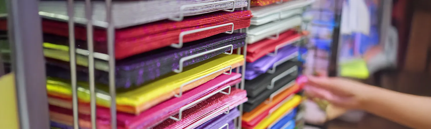 Papel bond y hojas escolares